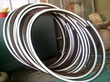 赤峰弯圆加工：塑形钢铁的艺术