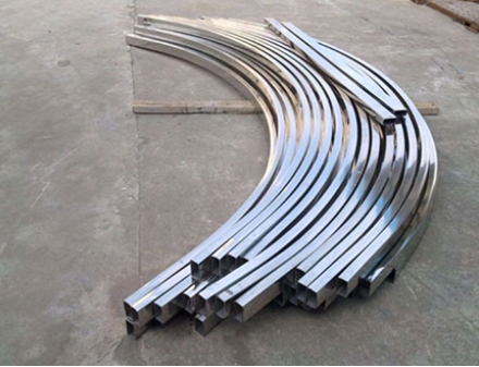 赤峰铝型材拉弯加工：精雕铝艺​